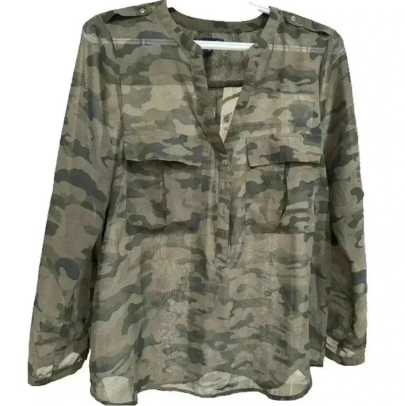 - - Gap Camo Blouse Long Sleeved in size S, Pre-Owned - Picture 1 of 5